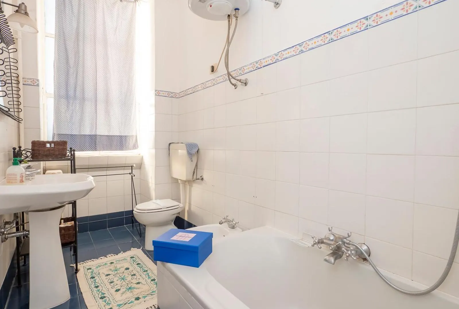 Xenia Apartments - Luxury Suite In The Centre Of Milan