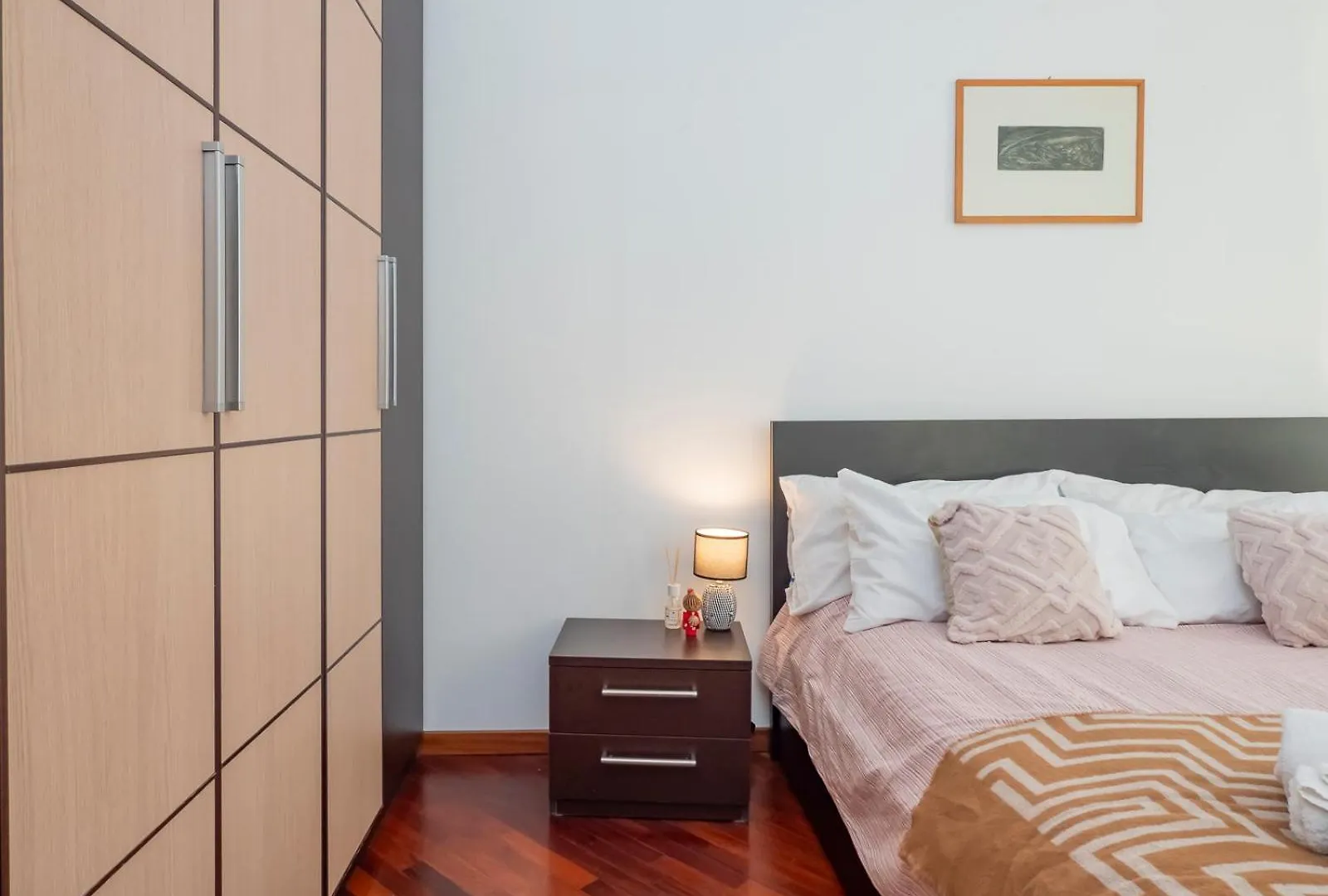 Xenia Apartments - Luxury Suite In The Centre Of Milan 0*,