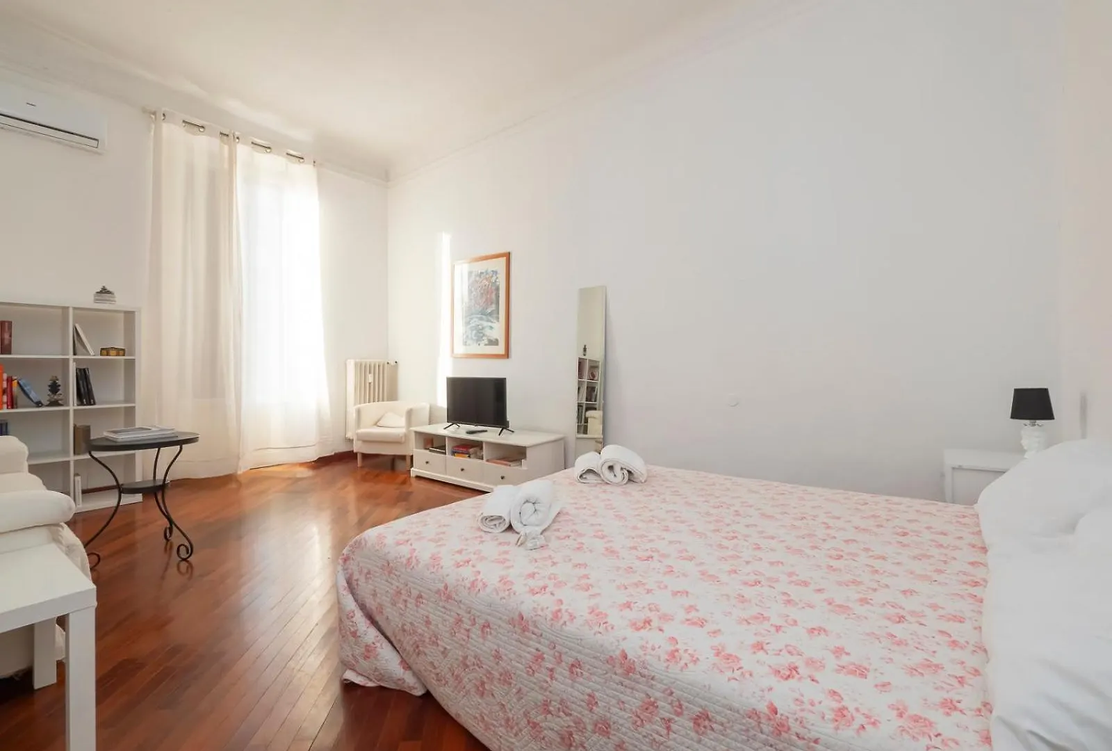 Xenia Apartments - Luxury Suite In The Centre Of Milan